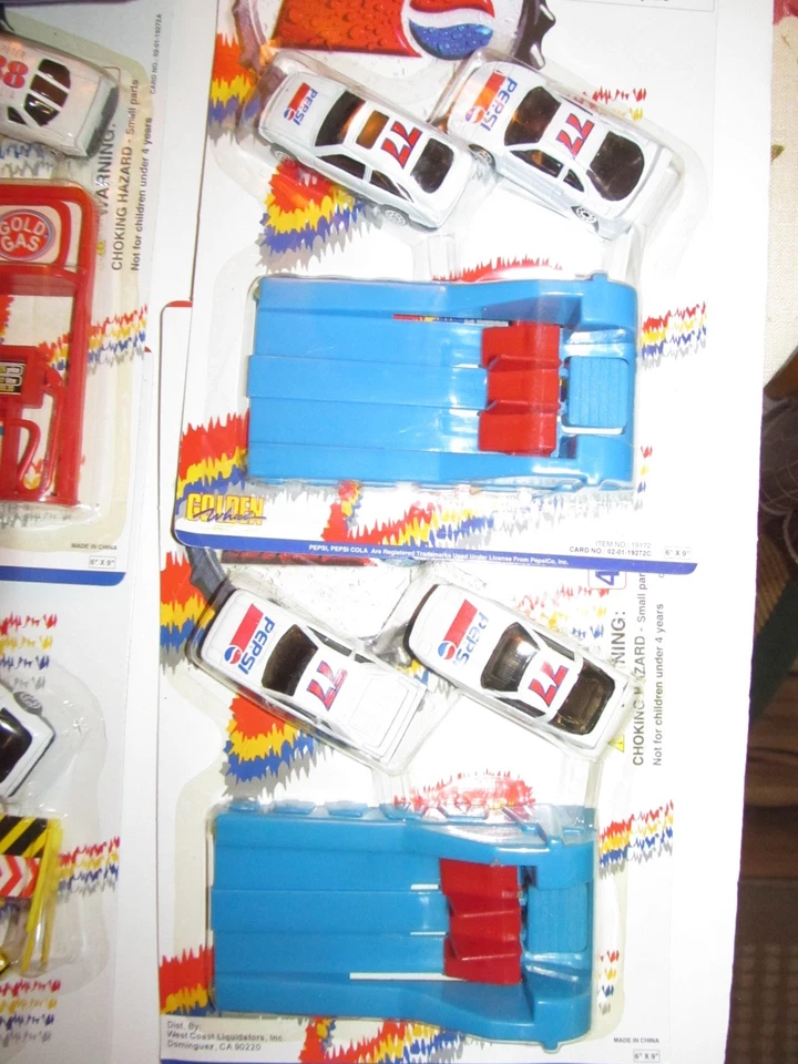 КОМАНДА PEPSI НАБОР АВТОМОБИЛЕЙ/ГРУЗОВИКОВ МЕГА ЛОТ ИЗ 33 ЗОЛОТЫХ КОЛЕС Джимми Пек/Питер Комлия - Изображение 4 из 4