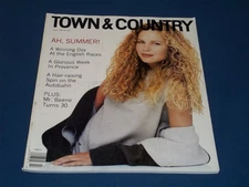 1993 JULY TOWN & COUNTRY MAGAZINE - ROSIE VELA COVER - H 13724