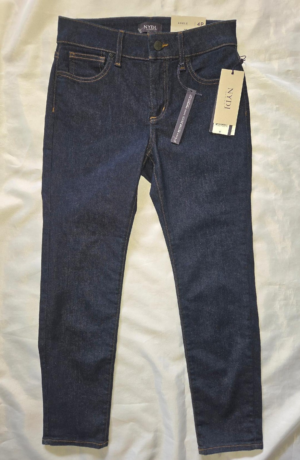 Alina Ankle Lift Tuck Size 4 Dark Wash Jeans