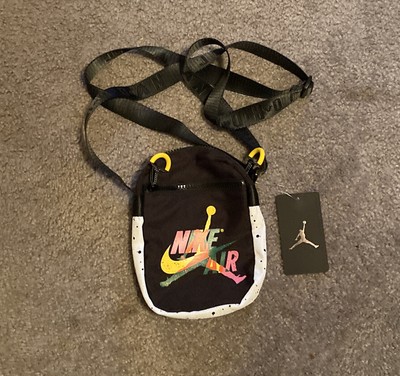 nike jumpman crossbody bag