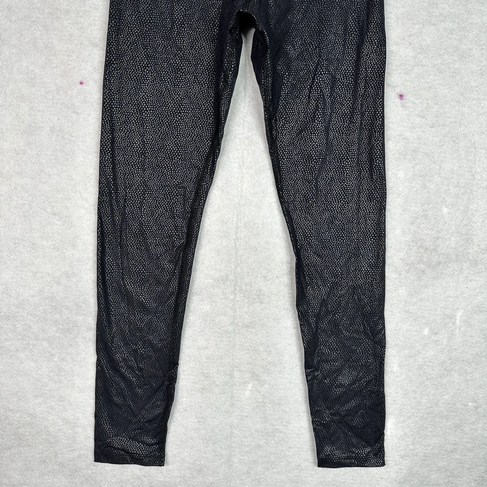 beyond-yoga snakeskin high waisted cropped leggings
