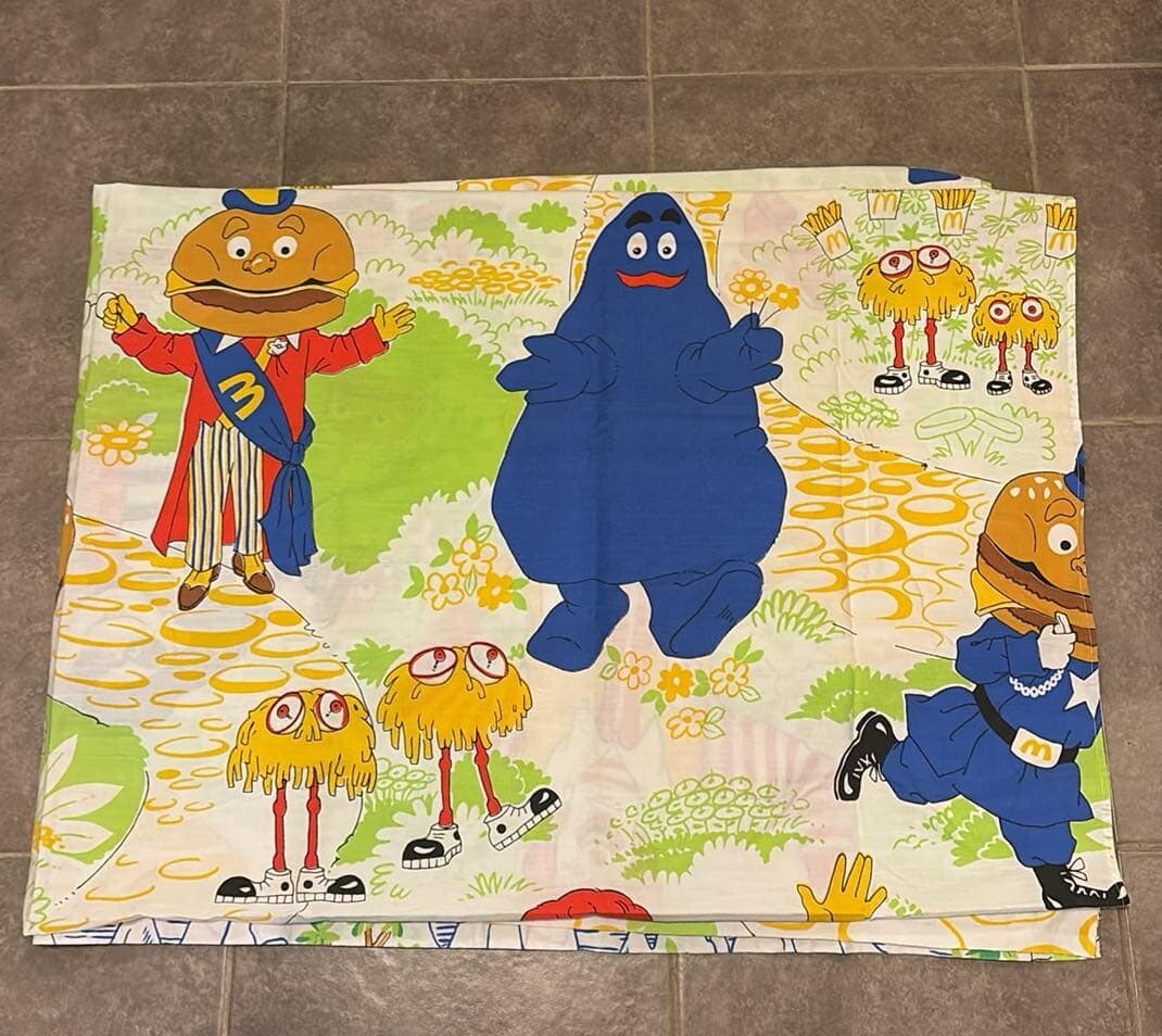 コレクション 78' McDonald's Canada TWIN FLAT Sheets Vintage 1978 McDonalds Twin Flat Bed Sheet Grimace