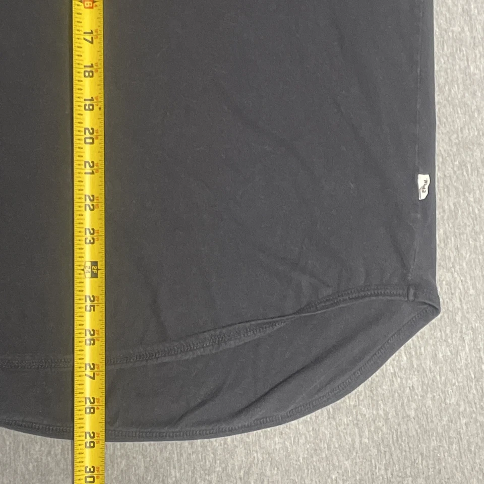 Camiseta grande EPTM para hombre negra ropa de calle dobladillo redondeado talla L manga corta doble Foto 3 de 4