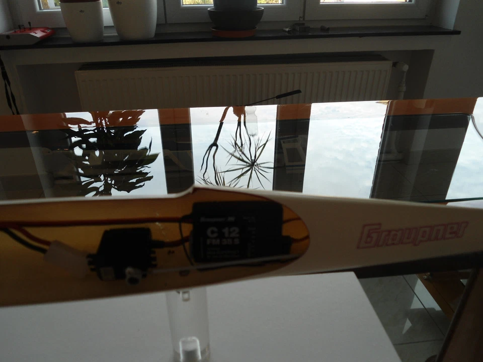 GRAUPNER   SPARK - Bild 4 von 4