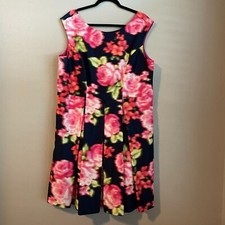 Eliza J Dress Size 16W Fit Flare Lined Navy Floral Pockets- Missing Belt