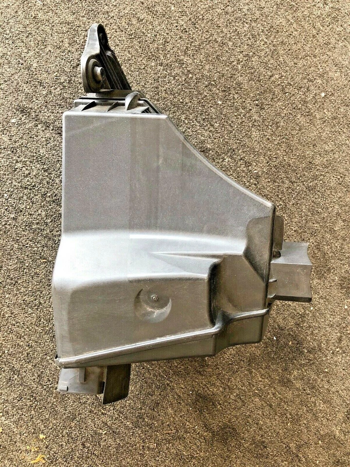 BMW 328i 328xi 128i 2007-2013 3,0 L caja limpiadora de aire con sensor de flujo de aire másico MAF Foto 3 de 4