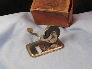 ORIGINAL BOX VINTAGE GRAMOPHONE VINYL RECORD HIS MASTERS VOICE NEEDLE CUTTER