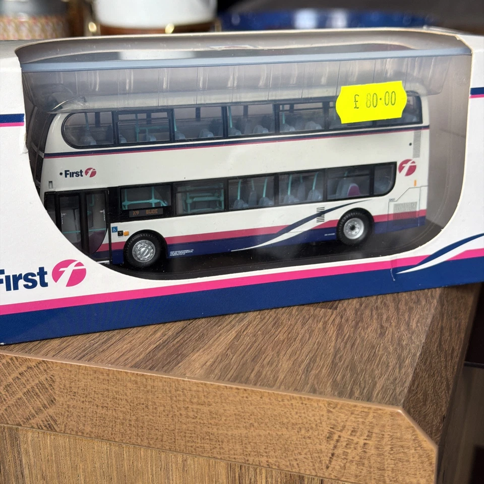 Northcord,cmnl,ukbus6021,enviro400,FIRST BUS DEVON,boxed Model Bus - Image 2 of 4