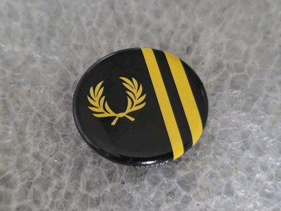 Fred Perry Button Roller MITGLIEDER RALLYE CLUB PIN ANSTECKER VESPA Mods Who Weller 