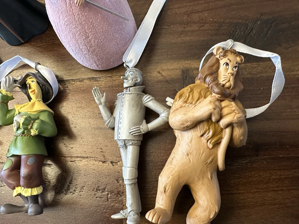 Hallmark 2020 Wizard of oz Set of 6 Ornaments Limited Edition - Image 4 of 4