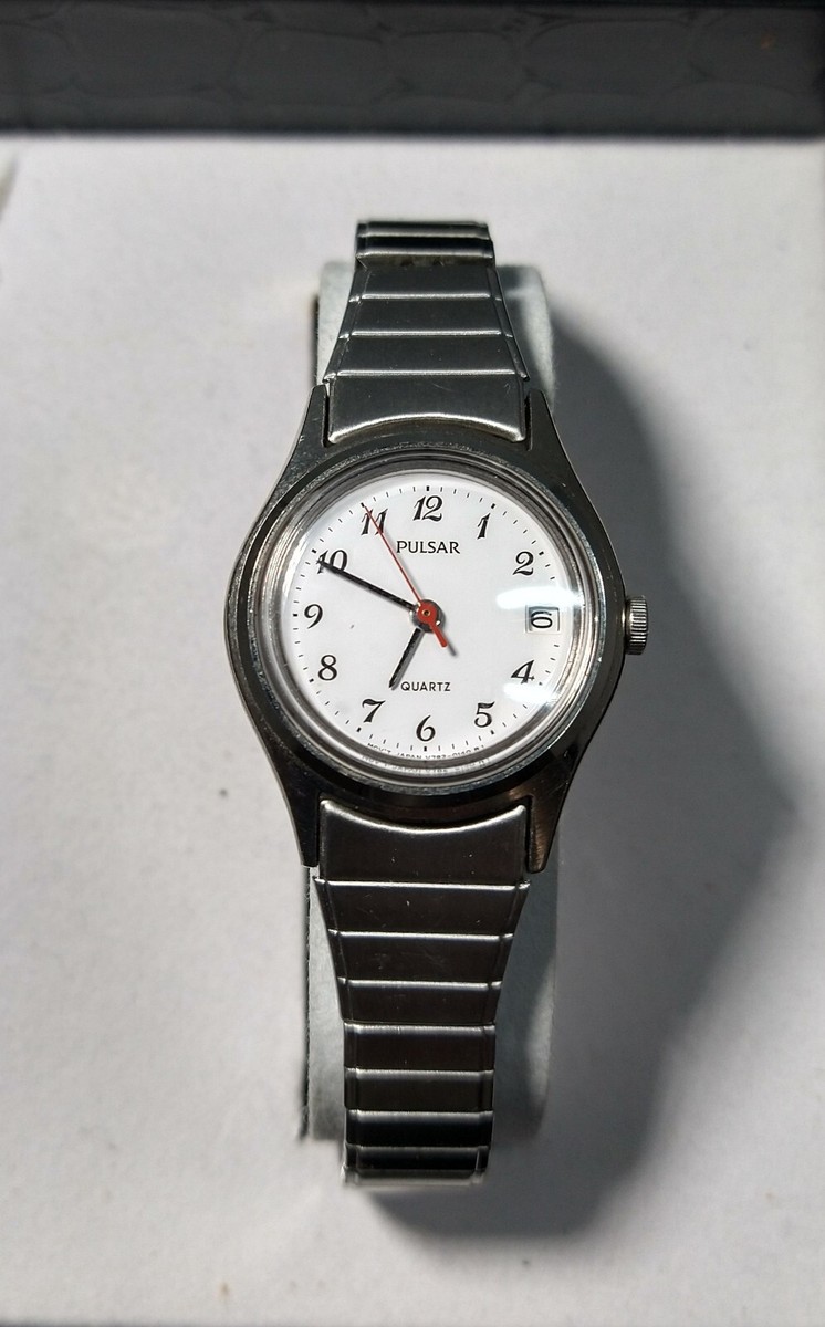 Vintage Pulsar Watch Women Silver Tone Date V782-0040 