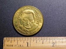 VINTAGE MEDAL TOKEN 2000 SUNOCO PRESIDENTIAL COIN SERIES LYNDON B JOHNSON