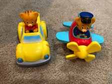 daniel tiger pull back vehicles