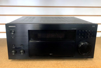 ONKYO TX-RZ810 AVアンプ OnkyoのAVアンプ、TX-RZ810のご紹介です。