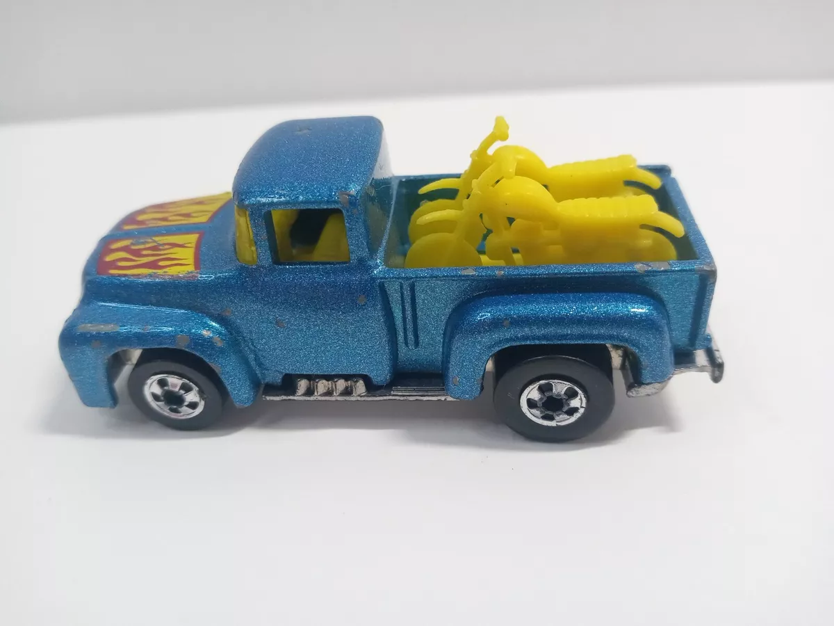 Hot wheels 1973 blue truck hotsell with motorcycles