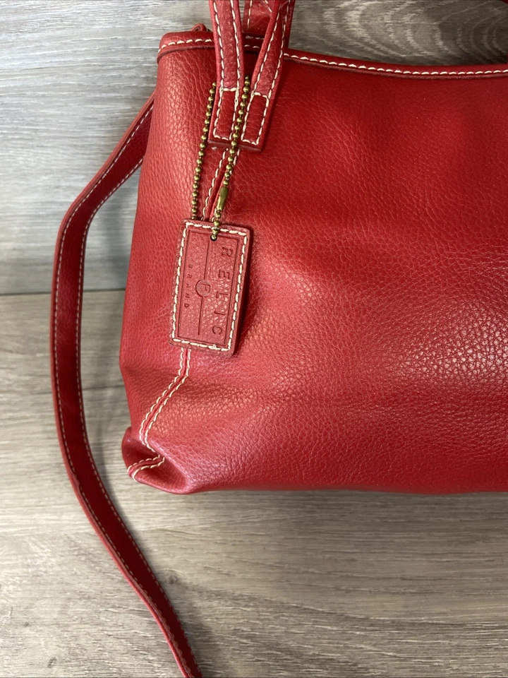 Bolso Bandolera Reliquia Roja Guijarro Doble Asa Cartera PVC Imitación Cuero Cierre a Presión Foto 2 de 4