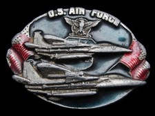 NA03127 VINTAGE 1982 U.S. AIR FORCES MILITARY BELT BUCKLE