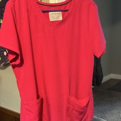 Skechers by Barco Red Solid V-Neck Scrub Top w/ Pockets Size L Poly/Spandex