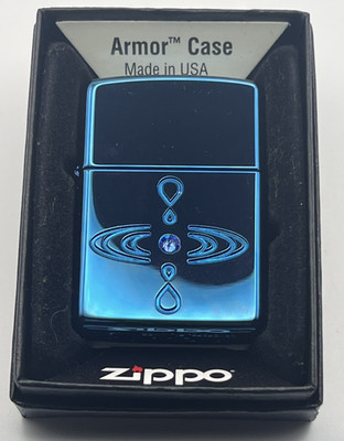 Original Brandneu Zippo Feuerzeug Atemberaubend Blau Rüstung Chrom WASSERTROPFEN KRÄUSELN