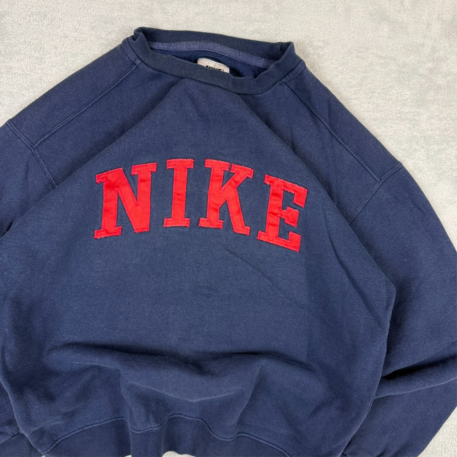 Vintage Nike 1990's Navy Red Spellout Heavyweight Oversized Small Sweatshirt image 3
