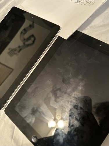 Apple iPad 2nd Gen. 16gb, 9.7in Bundle For Parts Only - Afbeelding 14 van 14