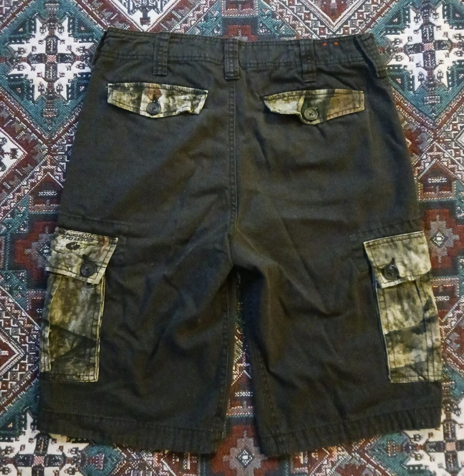 Pantalones cortos cargo WearFirst Tree camuflados para hombre talla 32 Foto 2 de 4