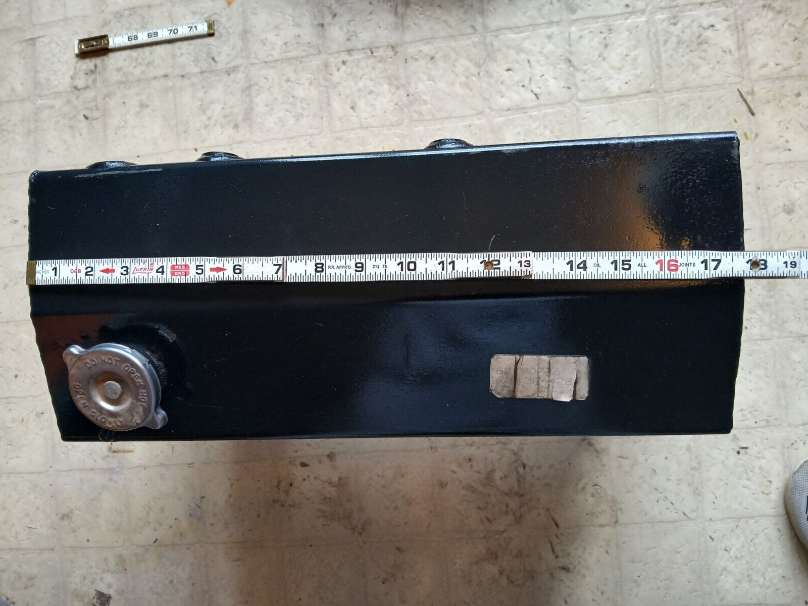 Picture 2 of 8