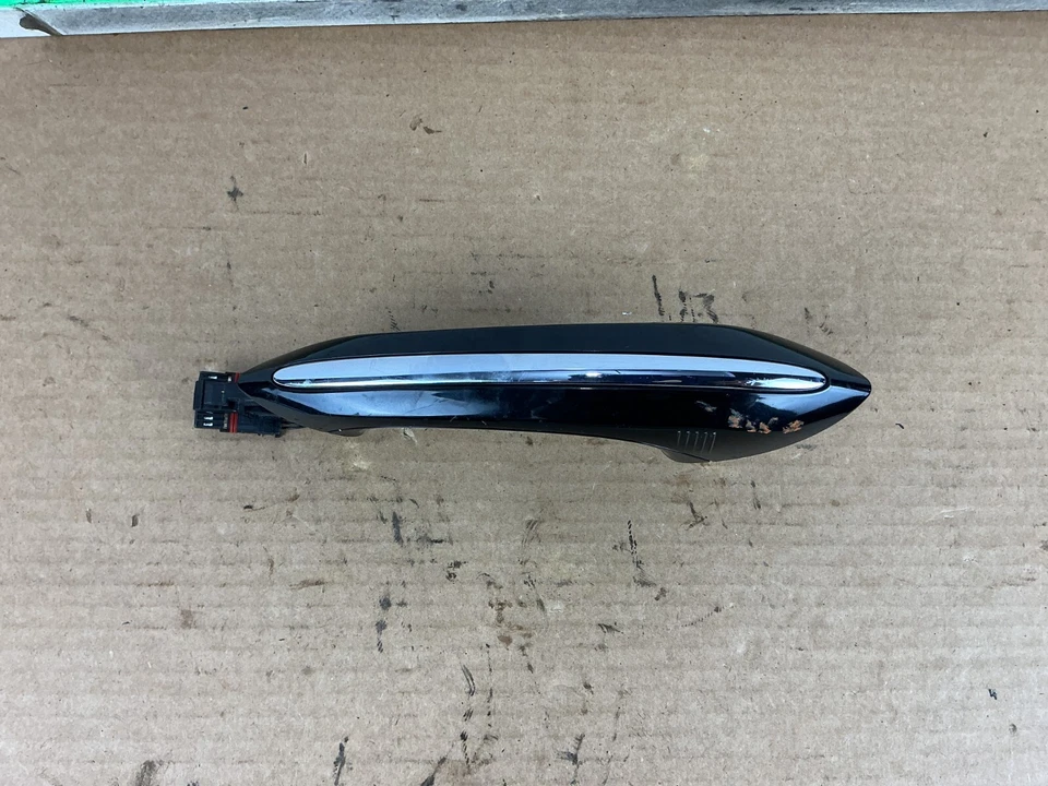 Manija de puerta exterior delantera derecha BMW 740i F01 2009-2015 7237216 OEM Foto 2 de 4