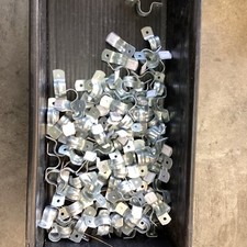Lot of 100 1/2" Unistrut Strap Universal Pipe Clamp Rigid Conduit