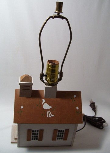 Elektrische Lampe Kirchenform Holz Urkunst Landhausmotiv Vintage - Bild 2 von 12