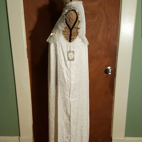 NWT Vintage 1960s 1970s Belk Leggett Christian Dior Lingerie Nightgown Medium - Picture 5 of 8