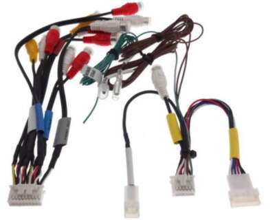 Alpine INE-W920R 14/20-Pin AV-Anschluss - Cinch Audio/Video Adapter