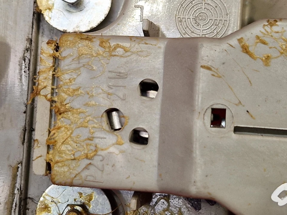 TVR T350 LUZ TRASERA LADO DEL PASAJERO LADO CERCANO LH 1989 CONVERTIBLE  - Imagen 4 de 4