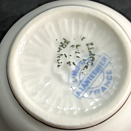 Antica tazza e piattino A. Lanternier Limoges Demitasse con fiori blu bordo oro - Foto 12 di 12