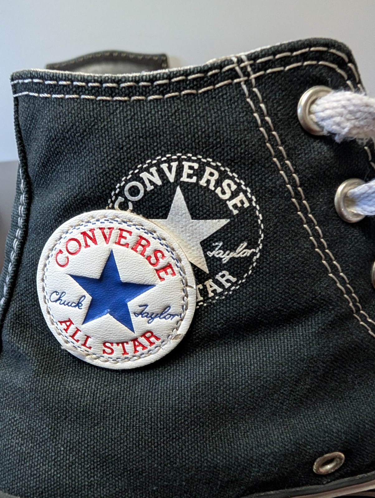 Converse Chuck Taylor All Star High Top Black Kids Size 5 Sneakers thumbnail 8