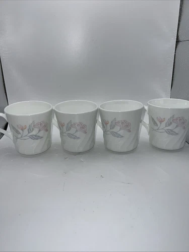 Set of 4  Corningware  Corelle Swirled Pink Trio Cups / Mugs USA