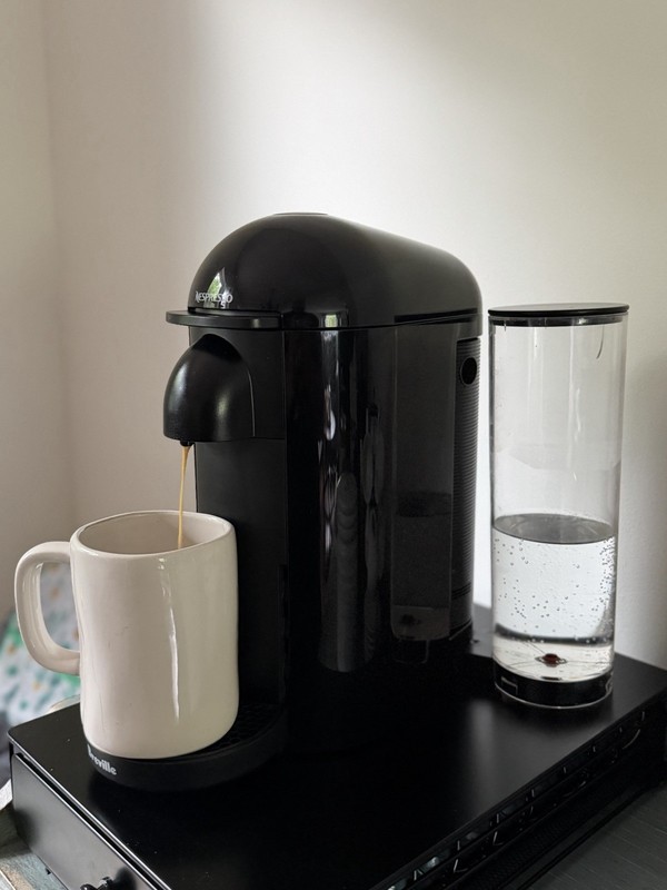 Nespresso Vertuo Espresso & Coffee pod machine, pod storage stand, 10 Pods