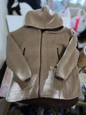 The Comfy Wearable Blanket Oversize Sherpa Chocolate/Camel