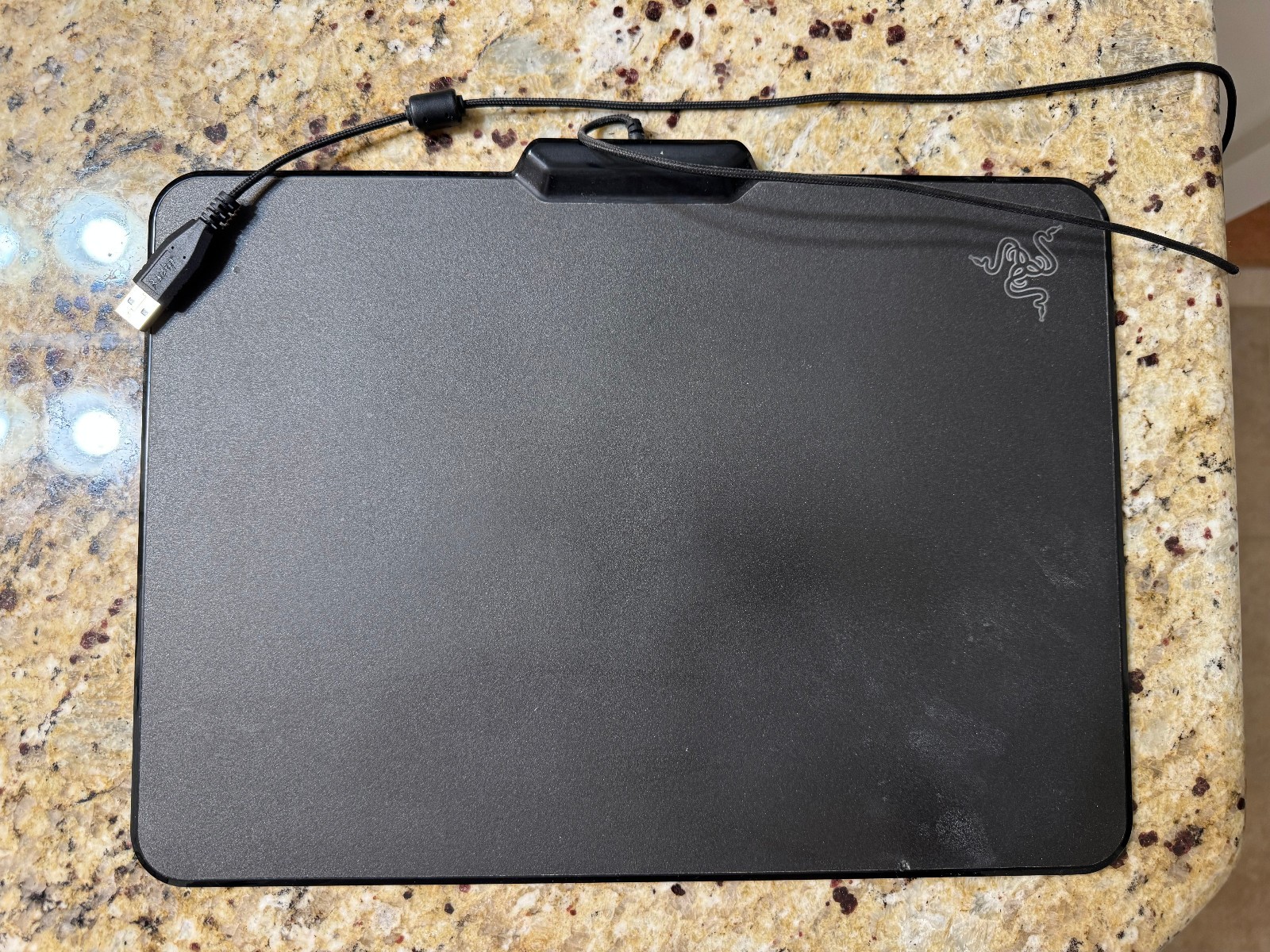 Razer Firefly Chroma Custom Lighting Hard Gaming Mouse Pad