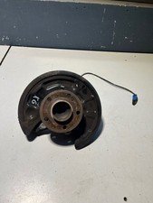 Mercedes-Benz B W246 W242 2015 Hinten links Radnabe Hinterrad 2460306 Diesel Mercedes-Benz B W246 W242 2015 Hinten links Radnabe Hinterrad 2460306 Diesel