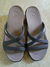 Crocs Sz 6 Womens Flip Flops Slides Sandals Taupe