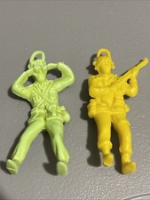 2 vintage yellow  Green Army Men paratrooper parachute guy 2.75" Figure Toy