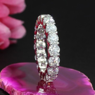 Wert 17850   Brillant Memory Ring (4,00 carat) in 585 14 Karat Weiß Gold