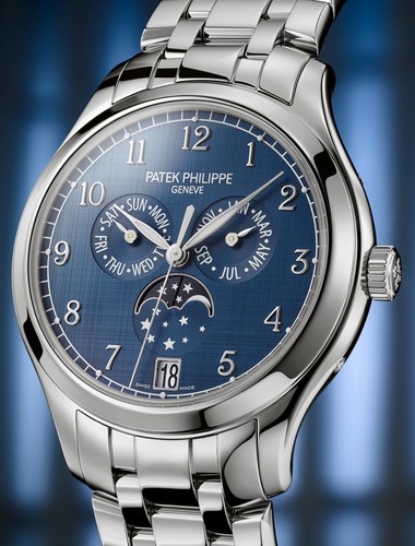Patek Philippe 4947/1A Annual Calendar Moonphase Blue Satiné 