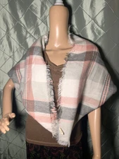 Threads 4 Thought Pink Gray White Gingham Plaid Buffalo Wrap Shaw RN# 136314