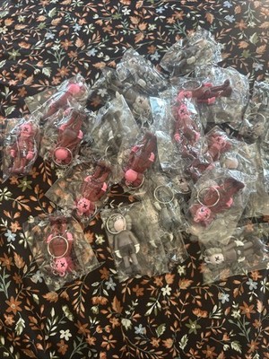 30 Kaws Keychain   3'' Keychain Skull Figure Keyring (No black)