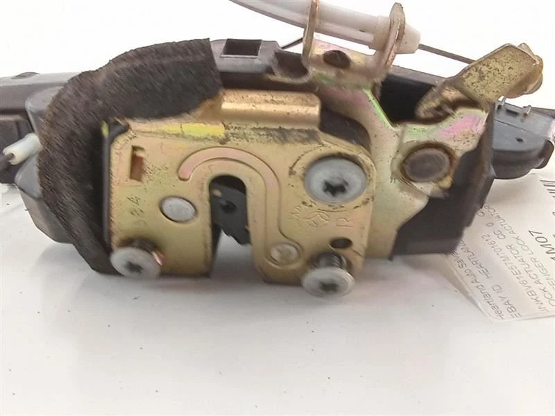 Infiniti G35 2007 actuador derecho pasajero con mango plateado fabricante de equipos originales usado probado  Foto 3 de 4