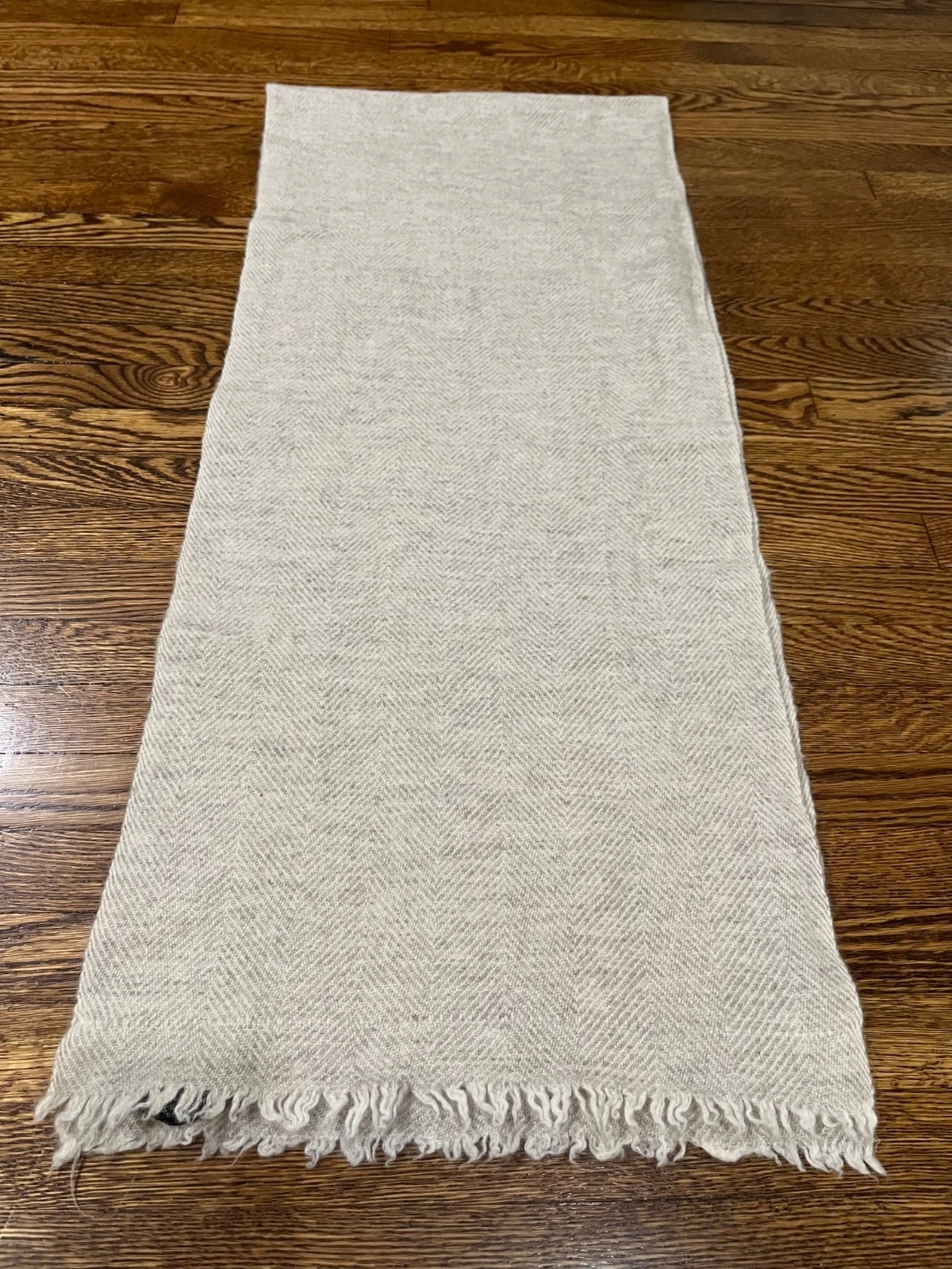 Cashmere Scarf Gray Knit 58x12 100% Cashmere Made in Nepal Hand Made