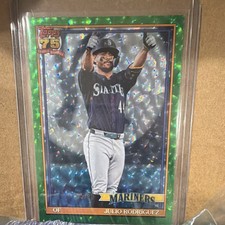 Topps 2026 Series 1 Julio Rodriguez Green Crackle Foilboard /99 #T91-39 Mariners