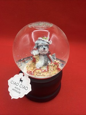 NICE CIAO CIAO PUPPY DOG CHRISTMAS THEMED MUSICAL SNOW GLOBE VERY GOOD CONDITION